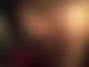 Sie können dem wunderschönen hintern von herrin vivian in schwarzen, durchsichtigen strumpfhosen, glänzenden nylonschichten und, oooh, hübschen spitzenhöschen einfach nicht widerstehen …