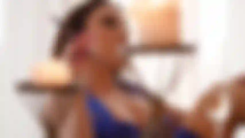 Dessous, nylons und smoke tease.