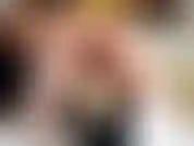 Masturbiere in meinem schlafzimmer mit klasse.