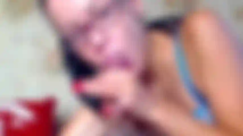 Ein junge/ein mädchen, pov, molly liebt sperma auf den füßen. Der junge spritzt mir am ende in strümpfen auf die füße. Lecke und ficke einen großen schwanz. Reite im blauen bodystocking weiter.