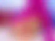 Ignoriere mini-penis und schaue mir bilder von großen schwarzen schwänzen an. Ich ignoriere dich und schaue mir große schwänze auf meinem handy an, dann gehe ich masturbieren.