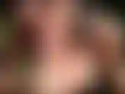 Junge/mädchen, pov-blowjob im freien mit molly. Sperma in meinen mund schlucken. Ich liebe es, sperma zu essen und schwänze zu lutschen.