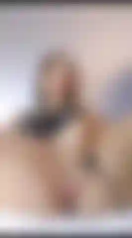 Fick meine hübsche und feuchte muschi.