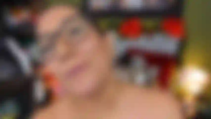 Tauche ein in meinen deep throat mit dem besten blowjob, den du auf dieser website sehen kannst.