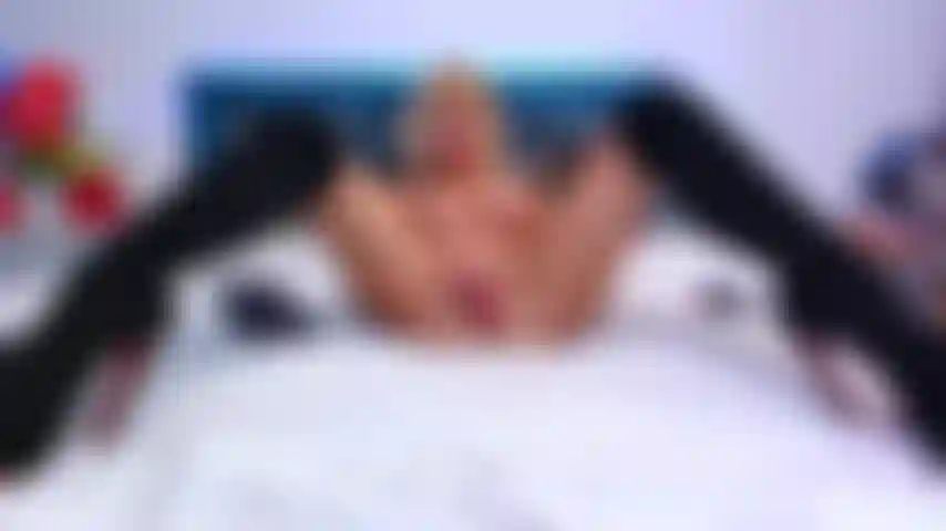 fuck pussy with glass dildo