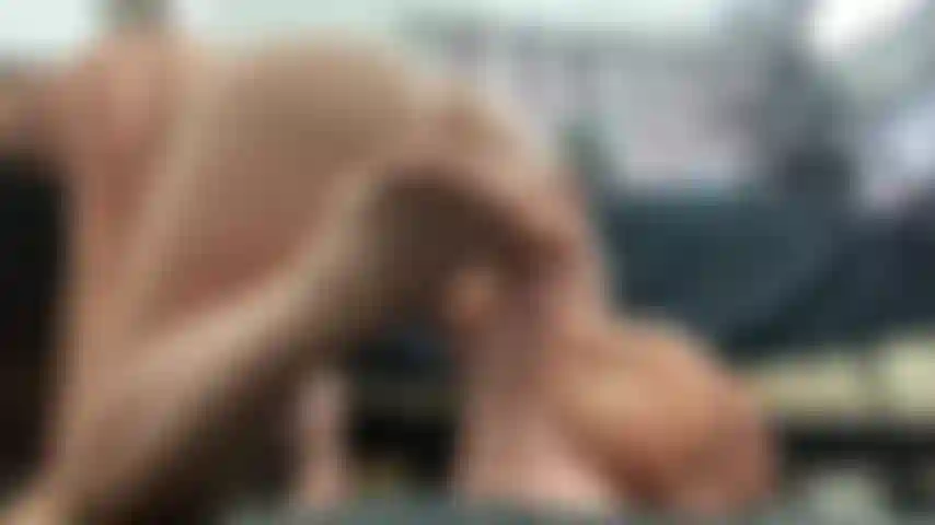 * Fußfetisch mit dildo-cumshot* ich streichle deinen harten schwanz mit meinen füßen, während du auf meinen riesigen arsch und meine perfekte muschi starrst, bis du über meine zehen und fußsohlen spritzt!!