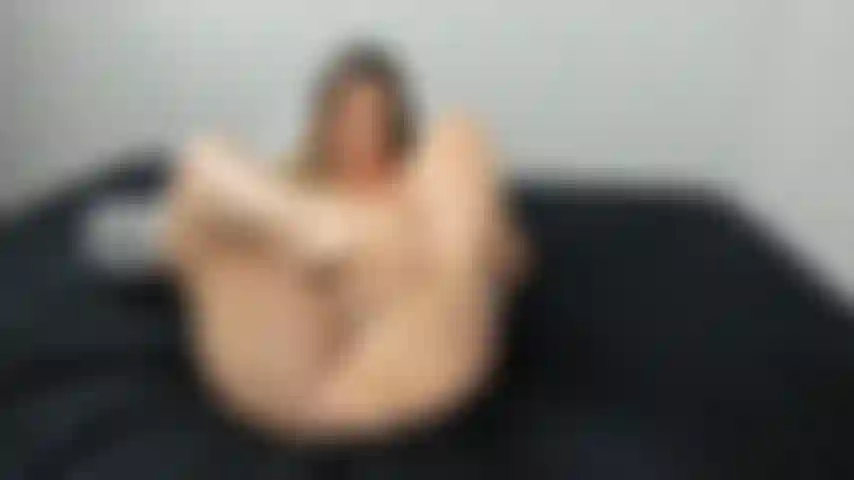 Deinen pochenden schwanz mit meinen sexy zehen und fußsohlen streichelt, bis du sie mit deinem sperma bedeckst!! Squirting-dildo!