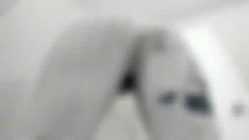 Modelliere einen teil meiner leggings-kollektion. Was gibt es schöneres als eine hautenge leggings über einen perfekten, kurvigen hintern gespannt? * Nonude*.