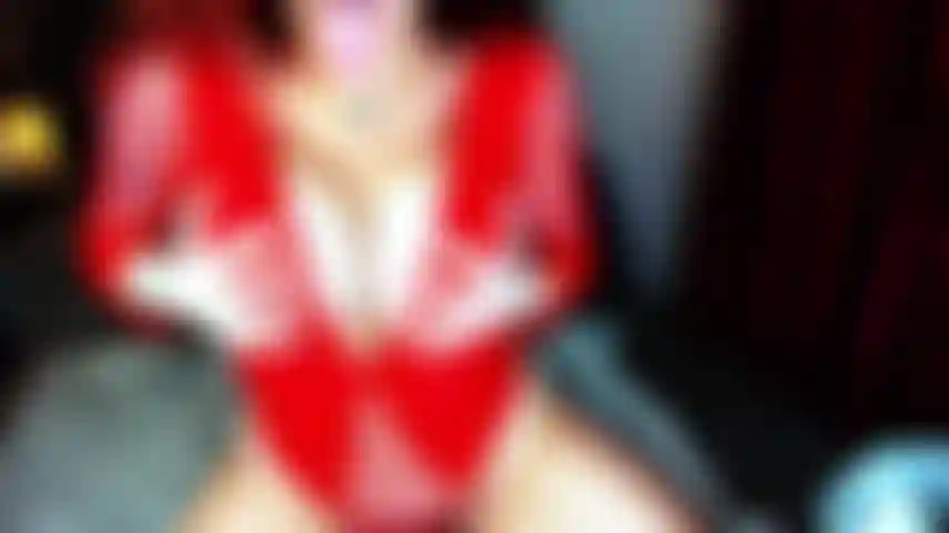 Spiele mit den titten, spucke, schmatze und zittere.....