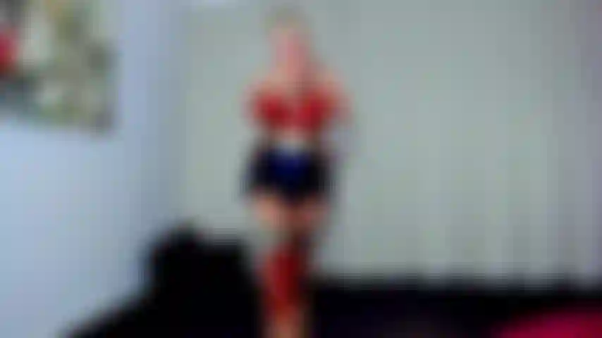 Sauge und ficke wunderfrauen strap-on wie eine dreckige schlampe.