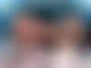 Die meine stiefel und meinen sexy body trägt, um dich noch süchtiger nach meinem arsch zu machen. Ich will, dass du auf deinen knien sitzt und darauf wartest, dass ich mich umdrehe, damit du meinen arsch anbeten kannst.