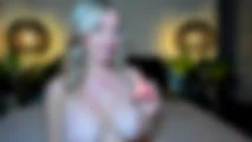 Oben-ohne-brutale demütigung für deinen winzigen, wertlosen clitdick.