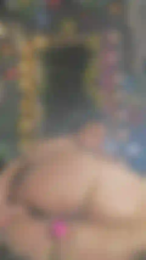 Anal mit dildo und knebelball.