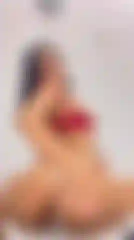 Twerking with claps for you