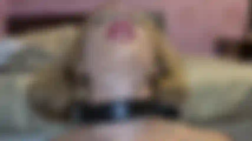 Kragen- und nasenloch-fetisch.