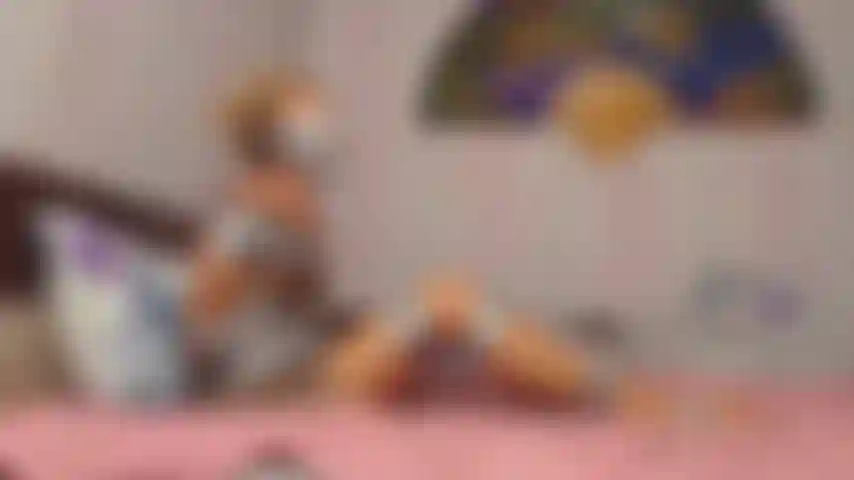 Kämpfe, während ich mit klebeband gefesselt bin.