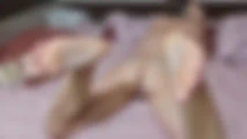 4 K-fußsklave, lecke gonzos sperma von meinen füßen.