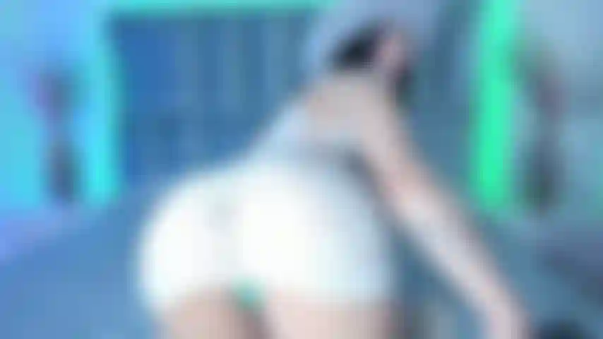 Versohlt mir den hintern und bringt mich zum vibrieren.