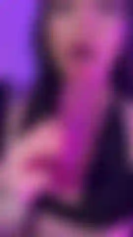 Fick meine kehle und meine muschi, spiele aus der nähe.