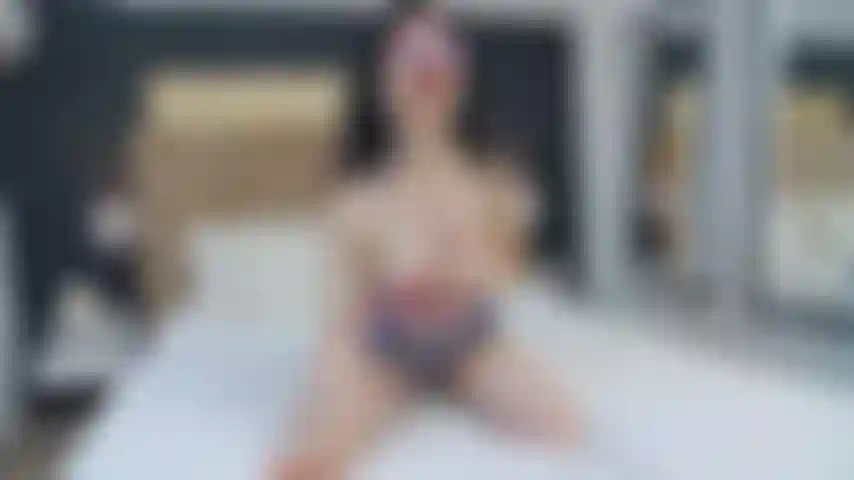 Necke dich mit meinen möpsen.