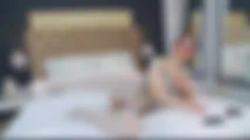 Muschispiele mit höschen an.