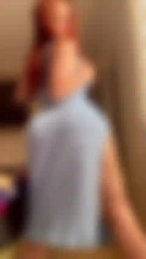 shaky bottom, twerk,clapping, dancing