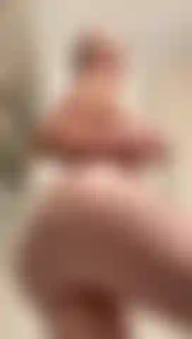 I wanted to take a bath, but my ass craved oil and a good masturbation session.