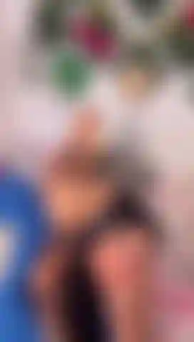 Dir gefällt, wie mein nackter hintern aussieht.