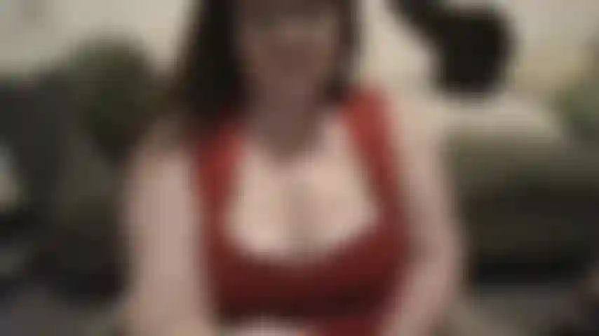 Feeling very horny on free cam ;) Lots of dirty talk and oily tits..