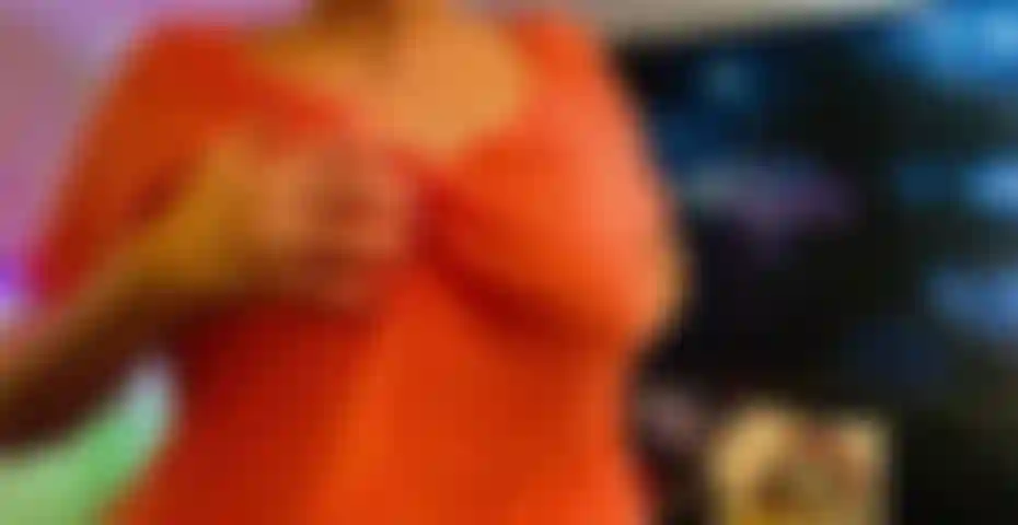 Meine weichen titten einölt!