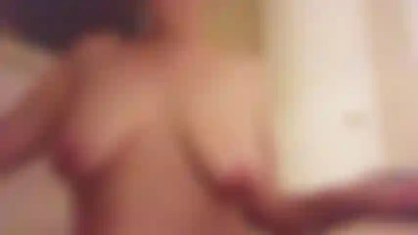 Die sich in der badewanne zum orgasmus schleicht - spritz mit mir ab!