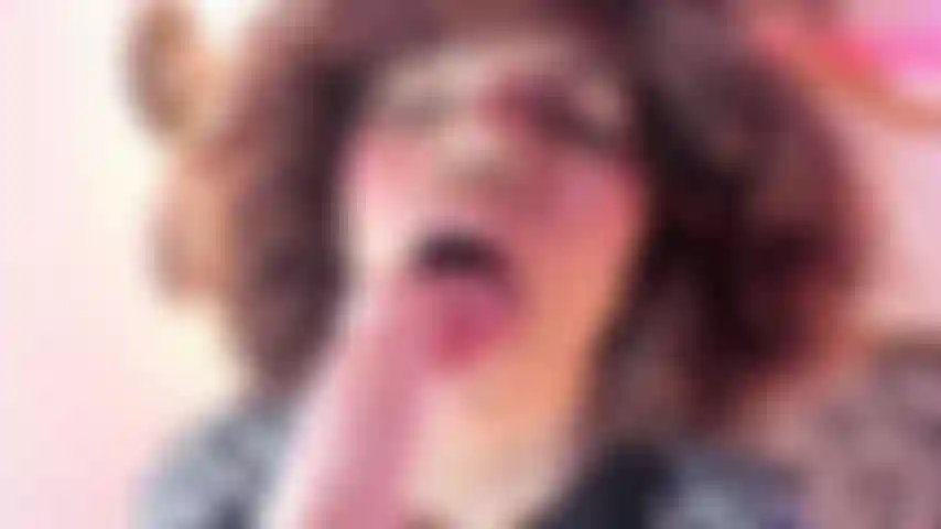 Köstlicher blowjob ... Bis ich in ihren mund spritze.