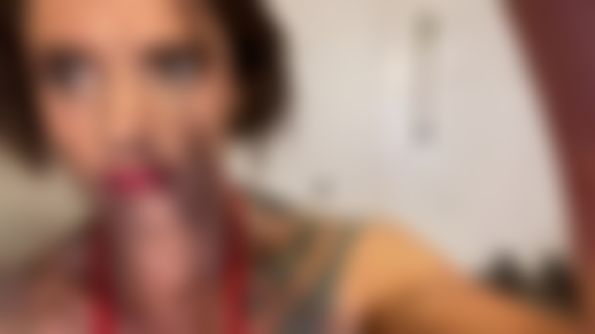 Roter bikini-clip.