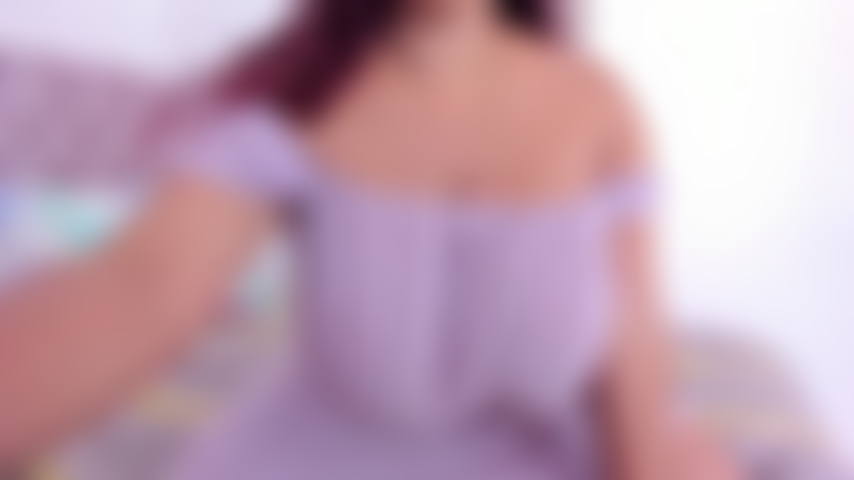 Spiele neckisch mit meinen großen brüsten.