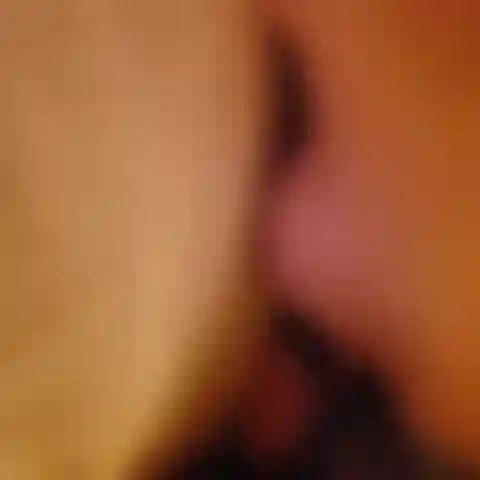 Die stundenlang hart gefickt wird,,