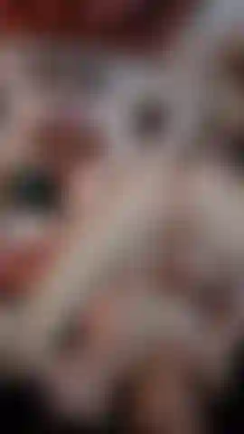 Masterbation & riesiger cumshot & selbstgesichtsbehandlung