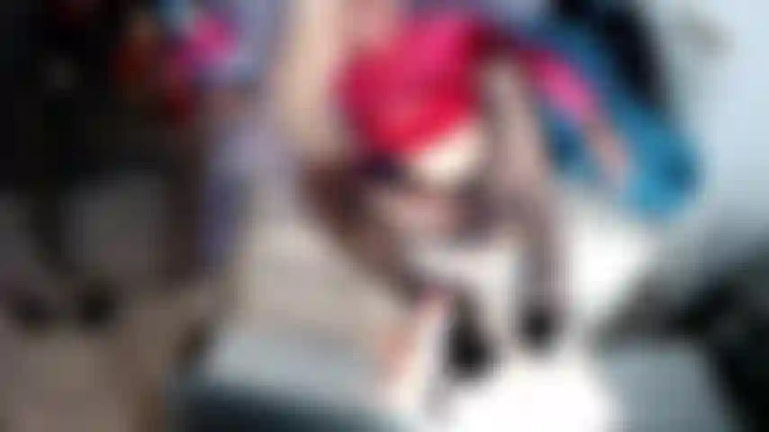 „ Versuchung um mitternacht: breannas schwarze strumpfwaren leuchten.“