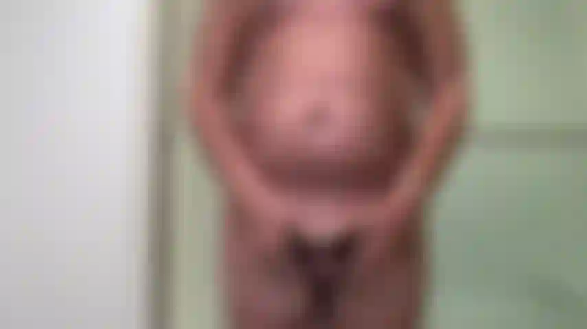 Raus aus der dusche... Sperma sehen liv alles schön und blitzsauber!