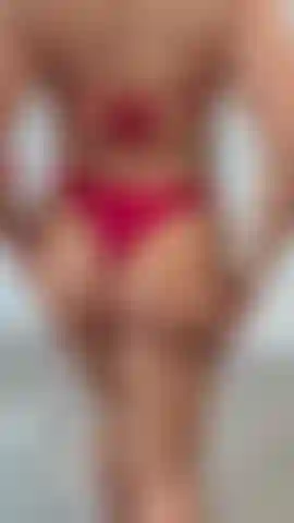 Walk with me to the jacuzzi and see my ass make a splash!