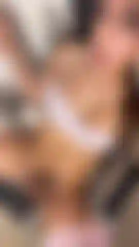 Do  u wanna kiss me