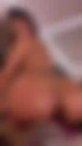 Analkugeln in einem süßen arsch! ?