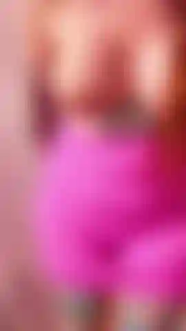 pink gym set try on  no underwear  boob flash  peachy ass