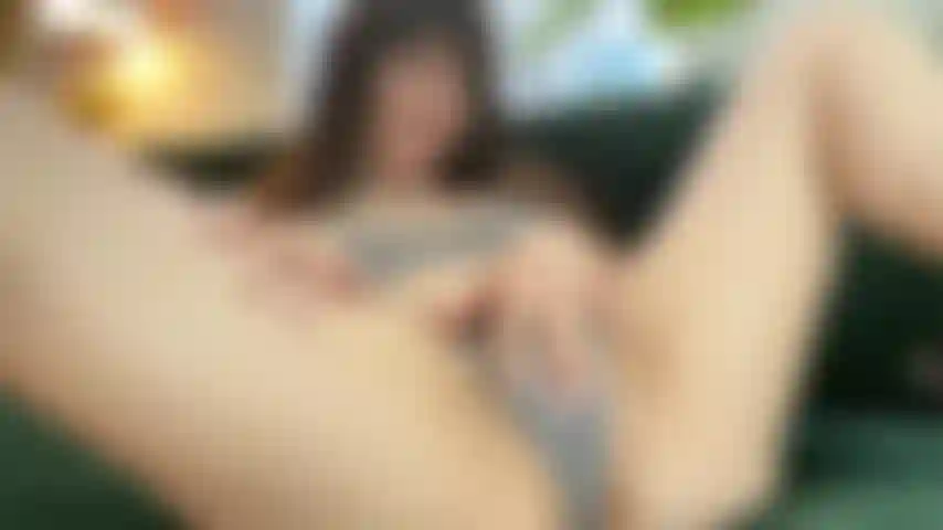 Joi mit sperma-countdown – ich möchte, dass du mit mir abspritzt! Lasst uns einander beim aussteigen zusehen. Ich ermutige dich, zu streicheln, während ich meinen geschwollenen kitzler vibriere. Wir bauen uns auf und wenn wir beide nah beieinander sind, zähle ich uns bis zum abspritzen. Ich habe einen intensiven pulsierenden orgasmus.