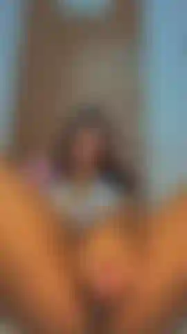 Stille deinen durst mit der feuchtigkeit meiner muschi