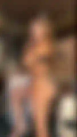 Bin mit meinen großen titten und auch meiner muschi ungezogen.