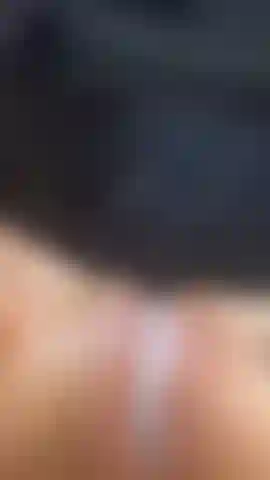 Spielen mit sperma auf meiner muschi.