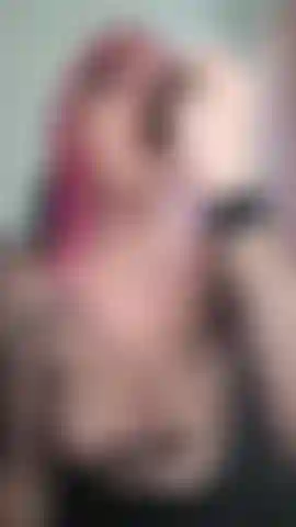 Deep throat, du kannst den abdruck an meinem hals sehen!! Pt.1.