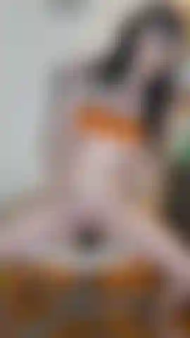 Die auf einem 9-zoll-dildo pt1 hüpft und kommt.