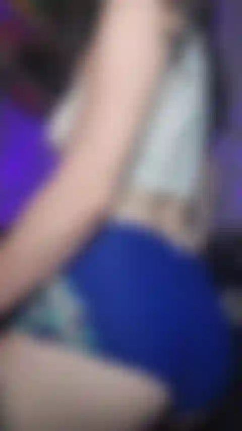 Pawg schüttelt den arsch und twerkt.