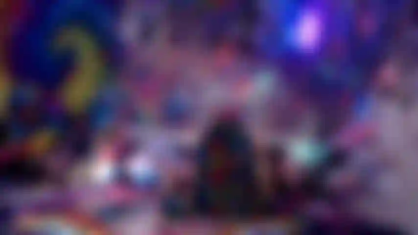 Flexibel sexy dp + füße spielen.